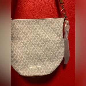 Brand New! Michael Kors Bag